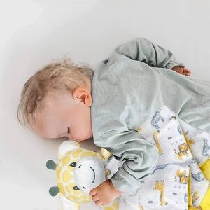 Modern Baby Giraffe Plush Security Blanket Lovey Teether Rattle
